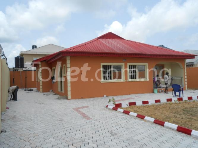 4 bedroom House for rent 17 Adekunle Sule Street Idiagbon Town Lekki Epe Expresway Sangotedo Ajah Lagos