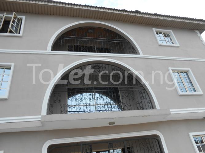 3 bedroom Flat / Apartment for rent Baruwa Street, Igbo Efon, Lekki Lekki Lagos