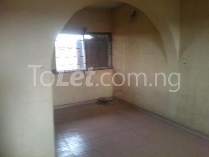 3 bedroom Flat / Apartment for rent 14 Ibeyemi Street Shomolu Shomolu Lagos