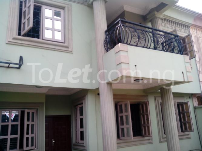 5 bedroom House for rent Tunde Obitayo Street, Off Adelaja Adetoro. Ketu Kosofe/Ikosi Lagos