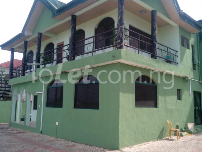 3 bedroom Flat / Apartment for rent Adelaja Adetoro Street, Off Bashiru Shittu. Ketu Kosofe/Ikosi Lagos