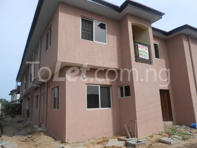 3 bedroom Flat / Apartment for rent Agbola Gomez Street, Idiagbon Estate Sangotedo Ajah Lagos