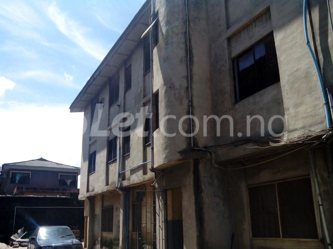 3 bedroom Flat / Apartment for rent Adebowale Sebanjo Close Ketu Kosofe/Ikosi Lagos