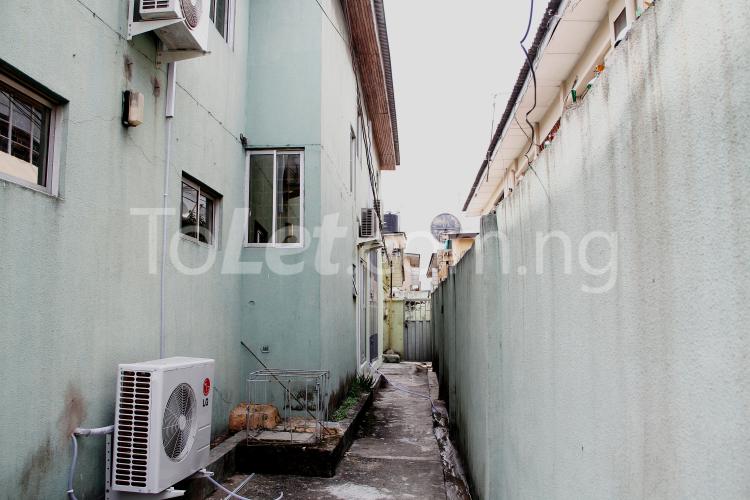 3 bedroom House for rent Femi Ayantuga Crescent Surulere Surulere Lagos