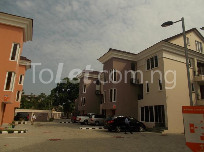 3 bedroom Flat / Apartment for rent Edmond Crescent Yaba Yaba Lagos - 0