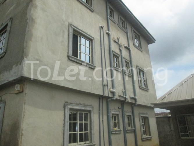 3 bedroom Flat / Apartment for rent Ayodele Street Oshodi Expressway Oshodi Lagos