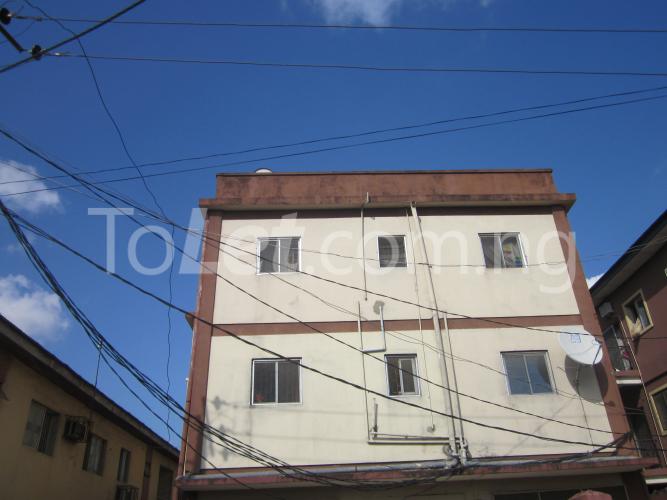 3 bedroom Flat / Apartment for rent 54, Ajao Road Off Olufemi Off Ogunlana Drive Surulere Surulere Lagos