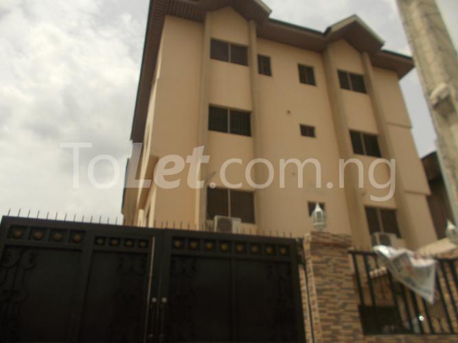 2 bedroom Flat / Apartment for rent Bola Street, Ebute Metta Yaba Lagos