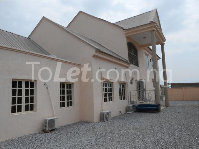 3 bedroom House for rent 54 Badore Road, Ajah Ajah Ibeju-Lekki Lagos