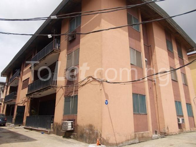 3 bedroom Flat / Apartment for rent Makinde Street, Ketu Kosofe/Ikosi Lagos