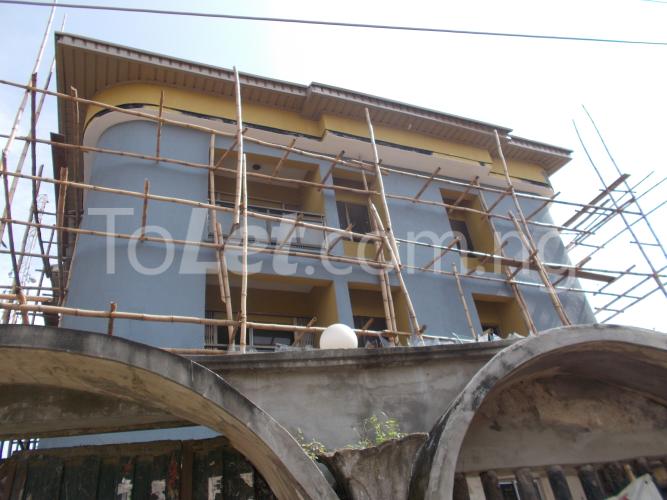 2 bedroom Flat / Apartment for rent 13, Shotayo Hughes Off Ikenne Street Off Oduduwa Street Finicky Busstop Surulere Surulere Lagos