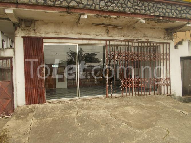 3 bedroom Commercial Property for rent 187 Ikorodu Road Shomolu Shomolu Lagos