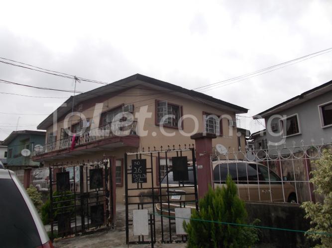 3 bedroom Flat / Apartment for rent 26, Ekololu Street Off Falolu Street, Surulere Surulere Lagos