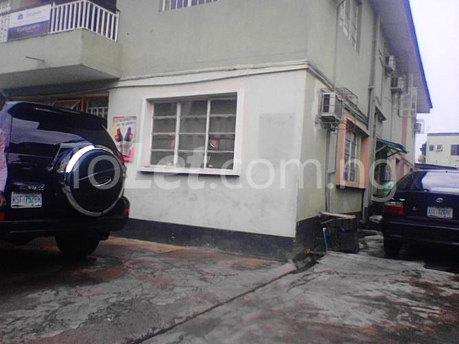 3 bedroom Commercial Property for rent Poju Street Ikeja Ikeja Lagos