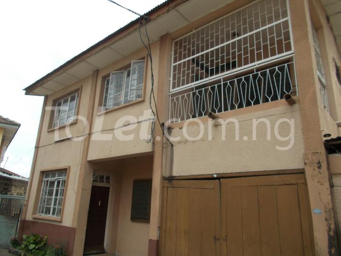 5 bedroom House for rent 17, Olatunde Close Off Falolu Street Surulere Surulere Lagos