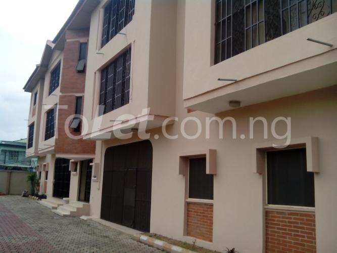 3 bedroom Flat / Apartment for rent Ogidi Close, Off Abeden Street, Berger Ojodu Lagos