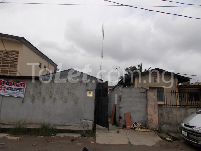 2 bedroom Commercial Property for rent 21, Oyekan Street, Surulere Surulere Lagos
