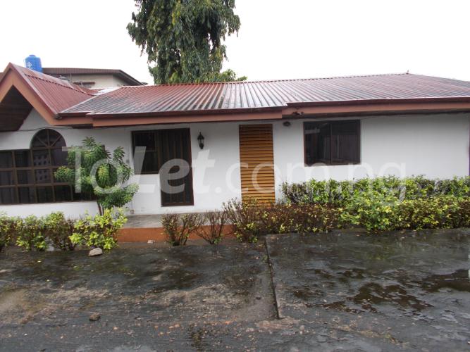 2 bedroom House for rent No 38, Coker Road, Shomolu Shomolu Lagos