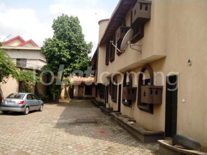 3 bedroom Flat / Apartment for rent Bashiru Shittu Road, Ketu Kosofe/Ikosi Lagos