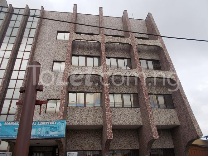 1 bedroom Commercial Property for rent 113 Ikorodu Road, Yaba Yaba Lagos - 0
