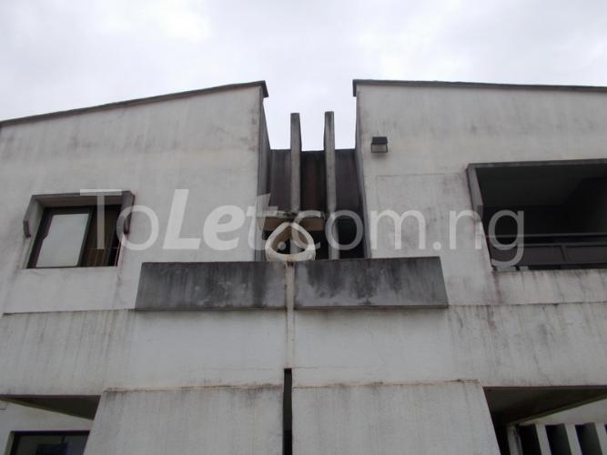 5 bedroom House for rent 15, Robinson Gbagi Oshodi Expressway Oshodi Lagos