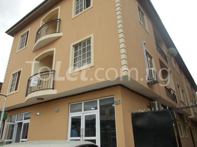 3 bedroom Flat / Apartment for rent 92 Aladelola, Ketu Kosofe/Ikosi Lagos