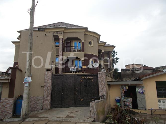 3 bedroom Flat / Apartment for rent 15 Ajagbemokeferi Bariga Shomolu Lagos