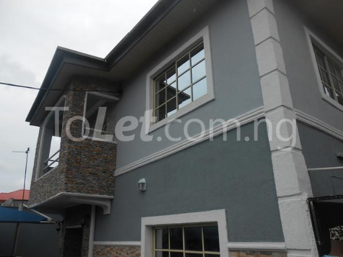 3 bedroom Flat / Apartment for rent Chief Dan Ejionye Close, Ilupeju Maryland Lagos