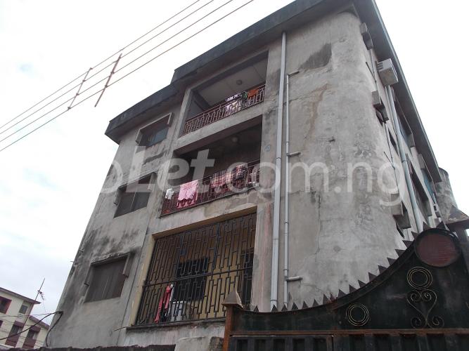 3 bedroom Flat / Apartment for rent Ladylark, Bariga Shomolu Lagos