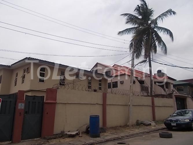 4 bedroom House for rent 6, Afolabi Aina Street, Behind Alade Market, Ikeja Ikeja Lagos