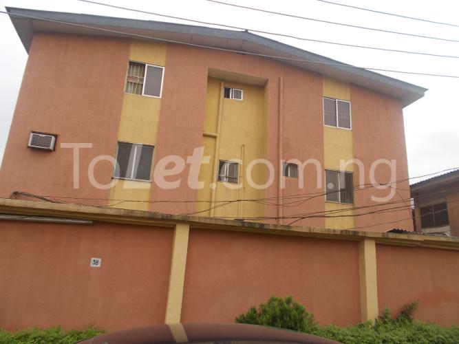3 bedroom Flat / Apartment for rent 38, Oladipupo Oduwole Street, Ojodu Ojodu Lagos