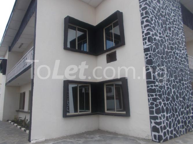 9 bedroom Commercial Property for rent 1b, Bode Thomas Street Off Shyallon Street, Shomolu Shomolu Lagos - 0