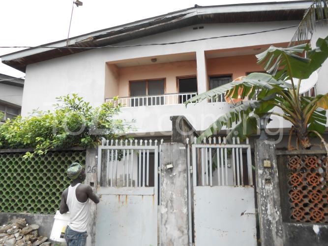 3 bedroom Flat / Apartment for rent James Robertson Street, Surulere Surulere Lagos