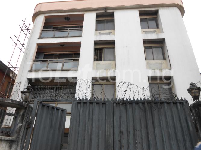 3 bedroom Flat / Apartment for rent 1, Ikene Close, Surulere Surulere Lagos
