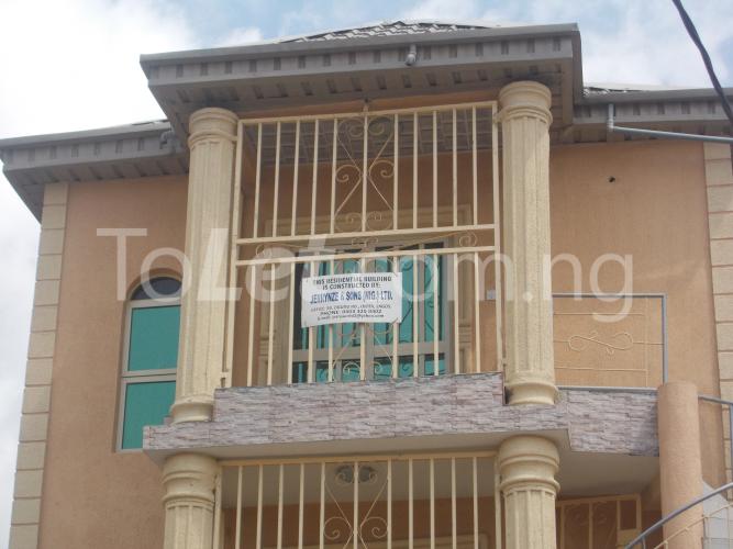 3 bedroom Flat / Apartment for rent 121, Olatunji Street, Ojota Ojota Lagos