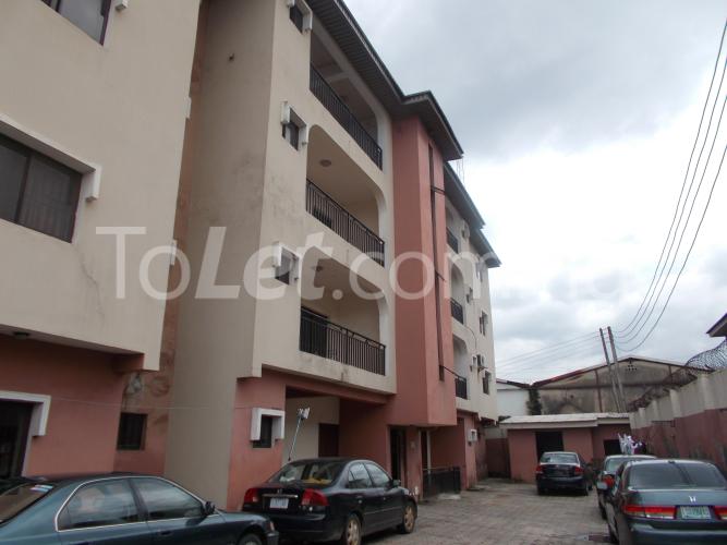 3 bedroom Flat / Apartment for rent Wakaki Adura Street, Berger Ojodu Lagos