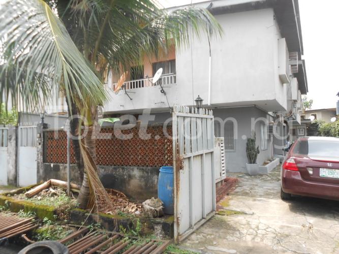 2 bedroom Flat / Apartment for rent James Robertson Street, Surulere Surulere Lagos