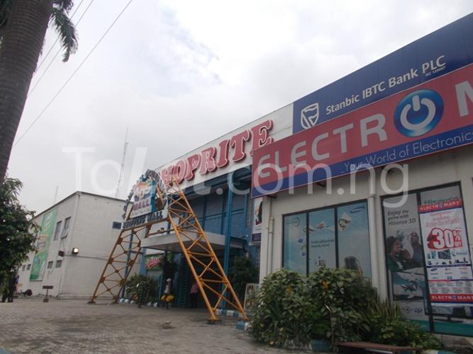 Commercial Property for rent Shop E4 Shoprite Shopping Mall, Surulere Surulere Lagos