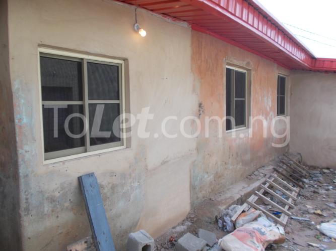1 bedroom Flat / Apartment for rent 36 Olorunkemi Street, Shomolu Shomolu Lagos - 0