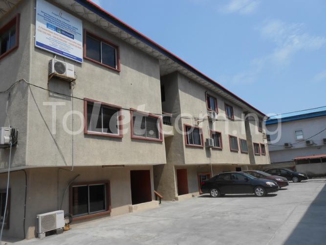 3 bedroom Flat / Apartment for rent Osapa London, Lekki Lekki Lagos