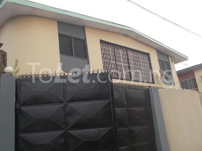 4 bedroom Flat / Apartment for rent 9 Aina Close, Berger Ojodu Lagos
