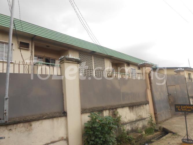 3 bedroom Flat / Apartment for rent 1 Oshikalu Close, Off Randle Avenue, Surulere Surulere Lagos