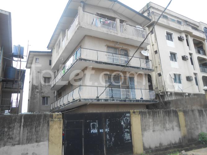 3 bedroom Flat / Apartment for rent 1 Koya Street, Off Adekunle Kuye, Surulere Surulere Lagos