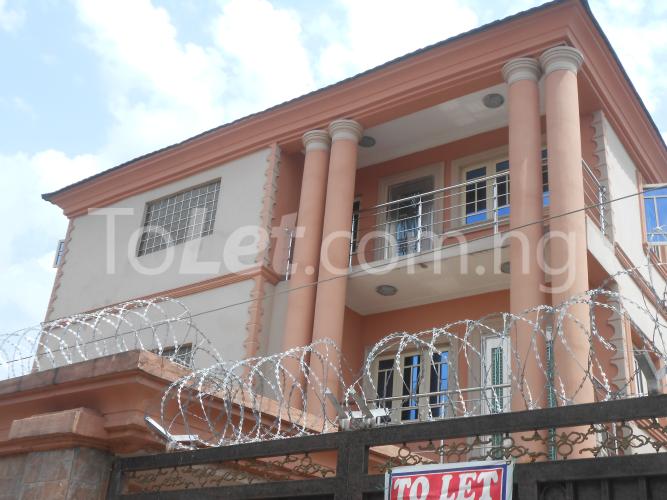 3 bedroom Flat / Apartment for rent 25 Randle Avenue, Surulere Surulere Lagos