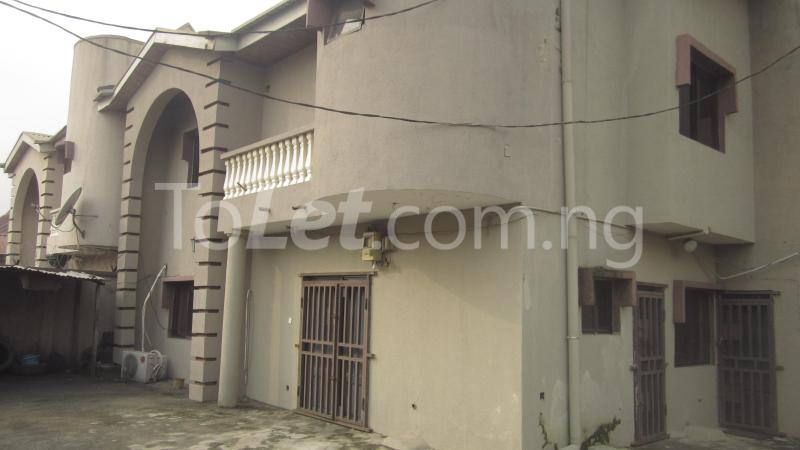3 bedroom Flat / Apartment for rent Medina Estate, Gbagada Gbagada Lagos