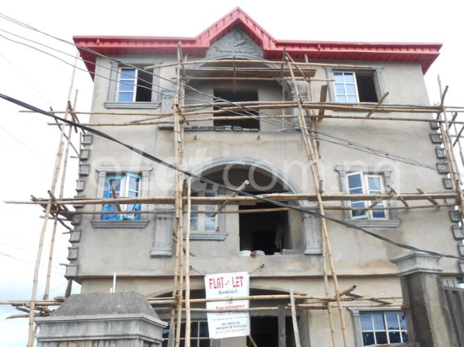 1 bedroom Flat / Apartment for rent 17, Ijesha Road Off Ogunlana Bustop Surulere Surulere Lagos