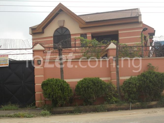 4 bedroom House for rent 16, Bamidele Adebule Street, Arowojobe Estate, Maryland Ikeja Lagos