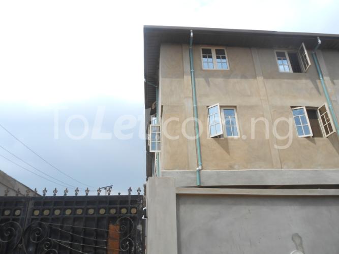 3 bedroom Flat / Apartment for rent 12, Ogungbamila Street, Pako Bustop Bariga Shomolu Lagos