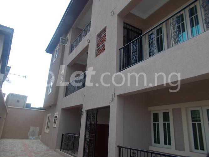 2 bedroom Flat / Apartment for rent Olowogada Street, Berger Ojodu Lagos
