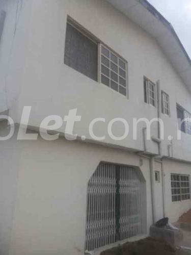 3 bedroom Flat / Apartment for rent 15 Obayan Yaba Yaba Lagos - 0